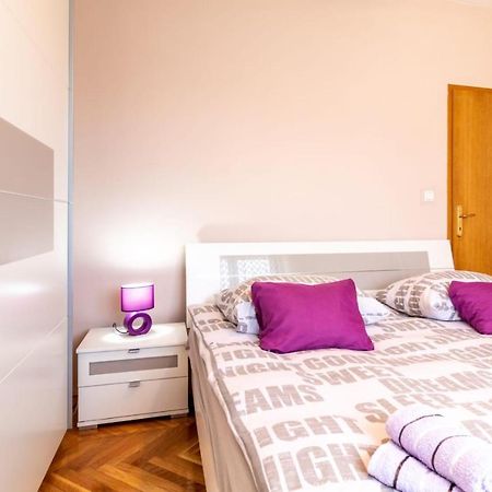 Apartment Escape Kaštela Kültér fotó