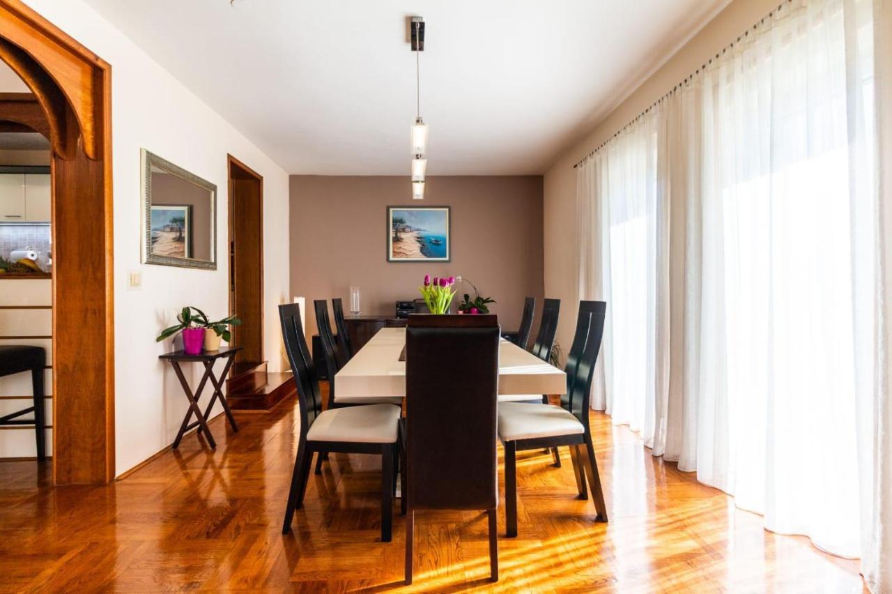 Apartment Escape Kaštela Kültér fotó