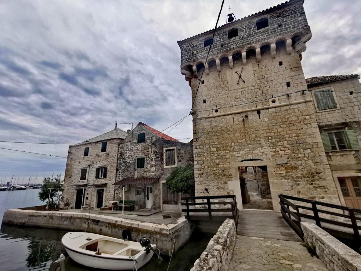 Apartment Escape Kaštela Kültér fotó